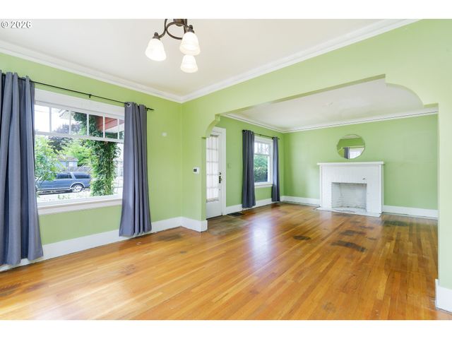 5415 N FESSENDEN St, Portland, OR 97203
