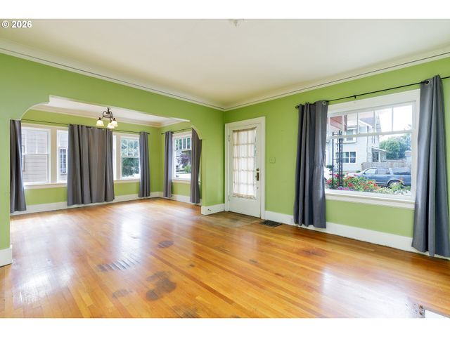 5415 N FESSENDEN St, Portland, OR 97203