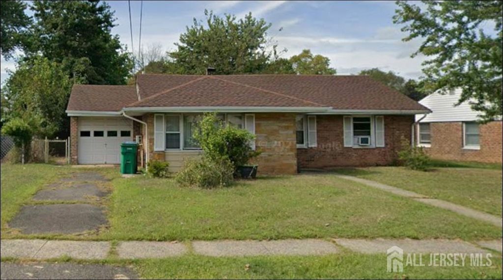 14 Roger Road, Edison, NJ 08817