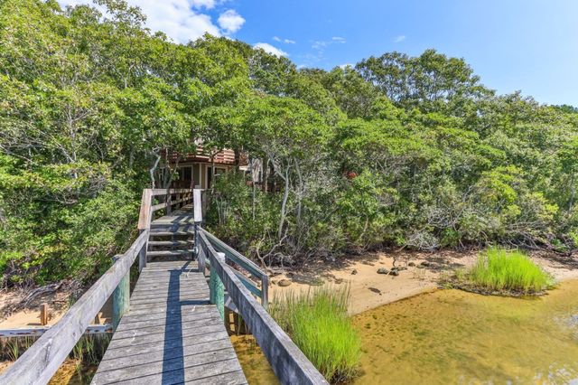 22&23 Samoset Rd, Mashpee, MA 02649