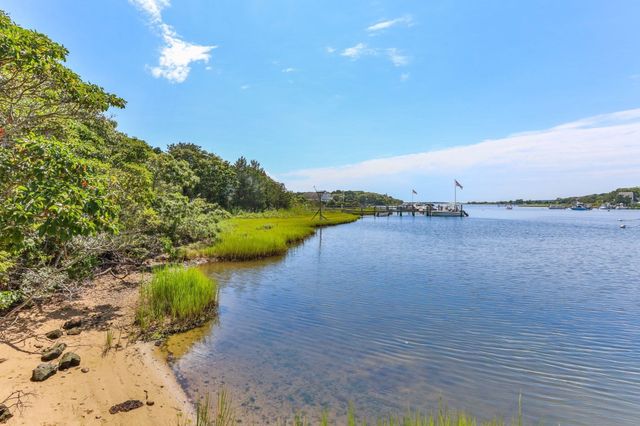 22&23 Samoset Rd, Mashpee, MA 02649