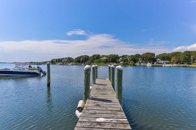 22&23 Samoset Rd, Mashpee, MA 02649