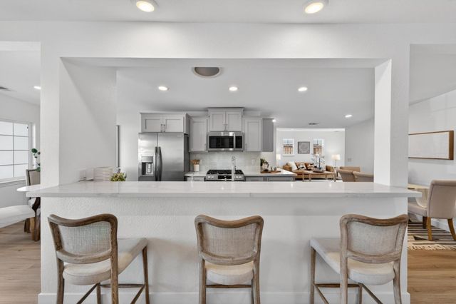 944 White Drive, Santa Clara, CA 95051
