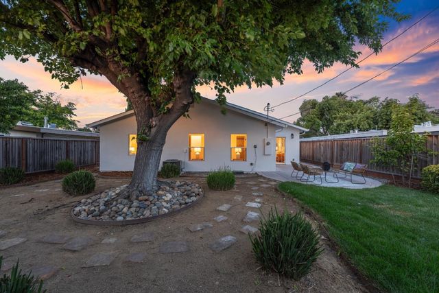 944 White Drive, Santa Clara, CA 95051