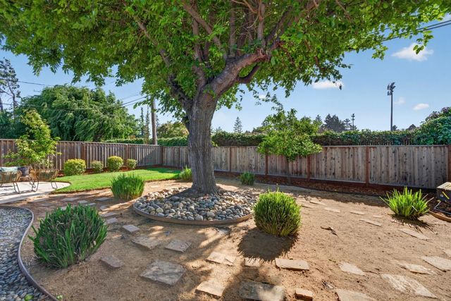 944 White Drive, Santa Clara, CA 95051