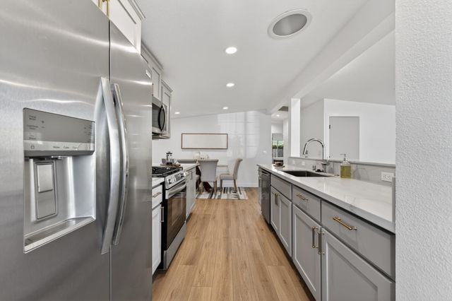 944 White Drive, Santa Clara, CA 95051