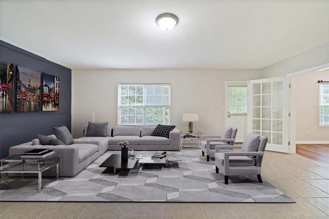 5745 VILLAGE Loop, Fairburn, GA 30213