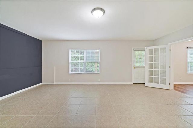 5745 VILLAGE Loop, Fairburn, GA 30213