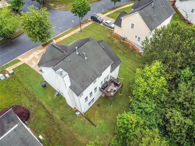 5745 VILLAGE Loop, Fairburn, GA 30213