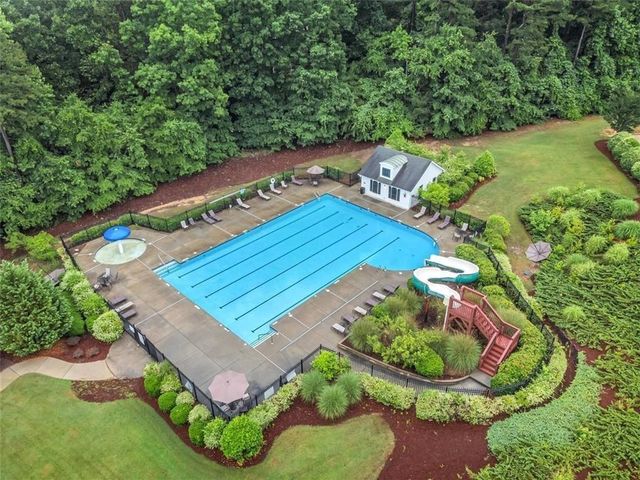 5745 VILLAGE Loop, Fairburn, GA 30213