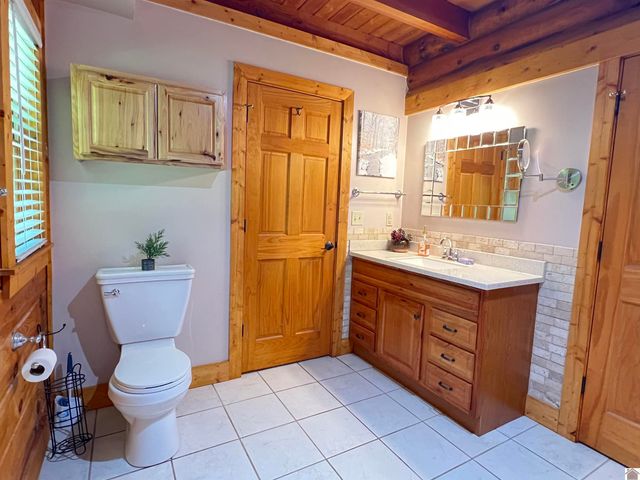 120 Holiday Way, Cadiz, KY 42211