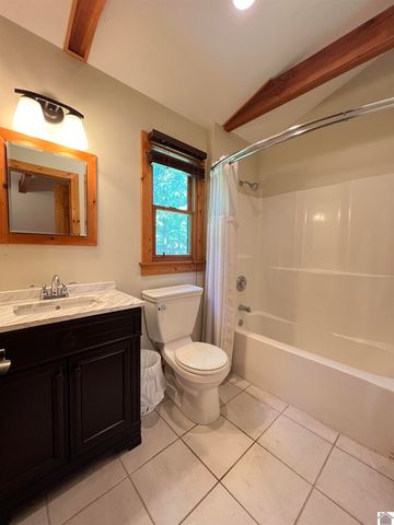 120 Holiday Way, Cadiz, KY 42211