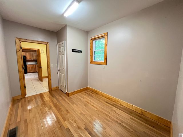 120 Holiday Way, Cadiz, KY 42211