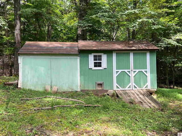 120 Holiday Way, Cadiz, KY 42211