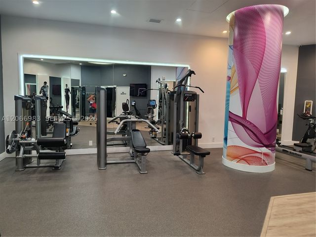 3610 Yacht Club Dr 514, Aventura, FL 33180
