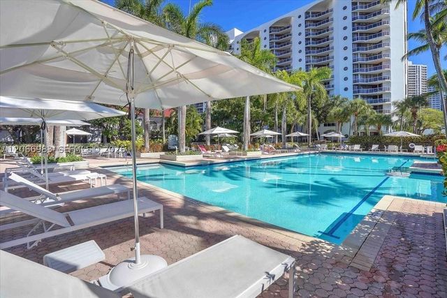 3610 Yacht Club Dr 514, Aventura, FL 33180