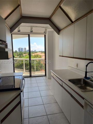 3610 Yacht Club Dr 514, Aventura, FL 33180