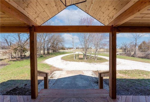 1101 NW 700 Road, Holden, MO 64040