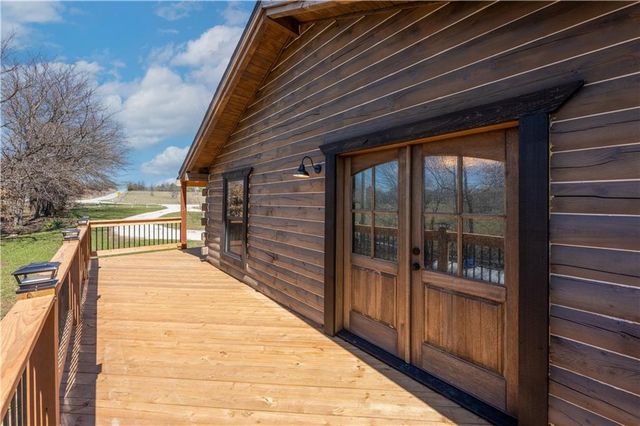 1101 NW 700 Road, Holden, MO 64040