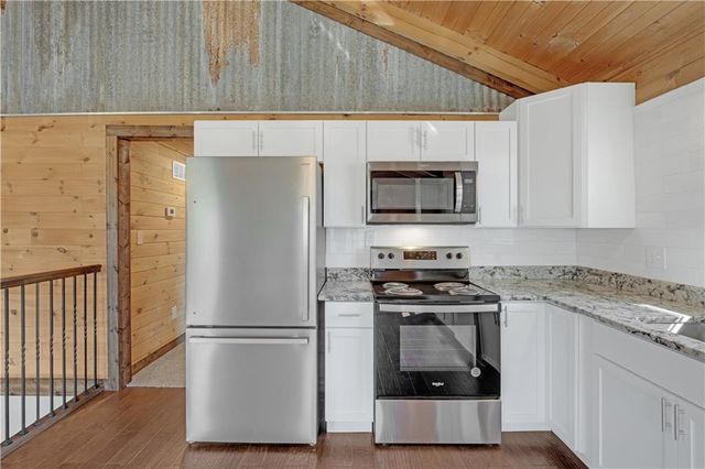 1101 NW 700 Road, Holden, MO 64040