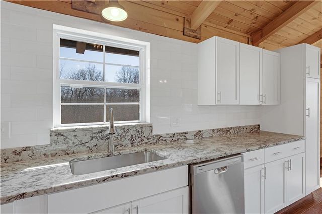 1101 NW 700 Road, Holden, MO 64040