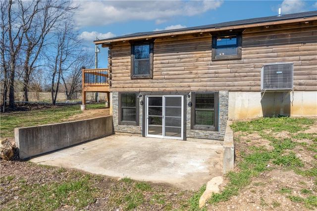 1101 NW 700 Road, Holden, MO 64040