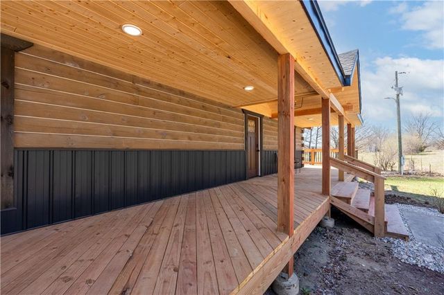 1101 NW 700 Road, Holden, MO 64040