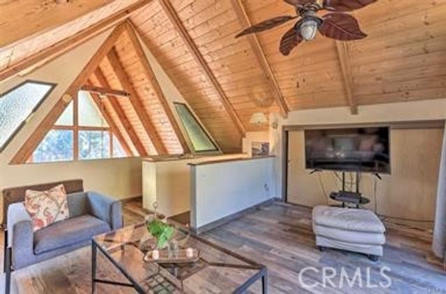 27290 Matterhorn Drive, Lake Arrowhead, CA 92352