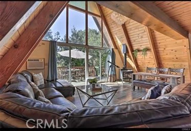 27290 Matterhorn Drive, Lake Arrowhead, CA 92352