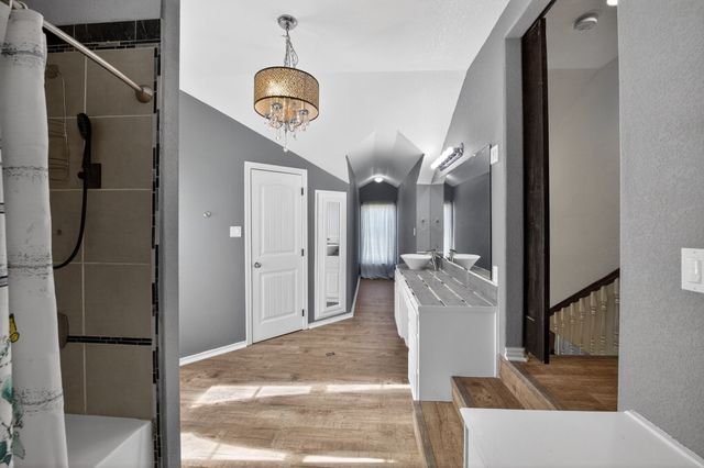 400 N Avenue A, Springtown, TX 76082