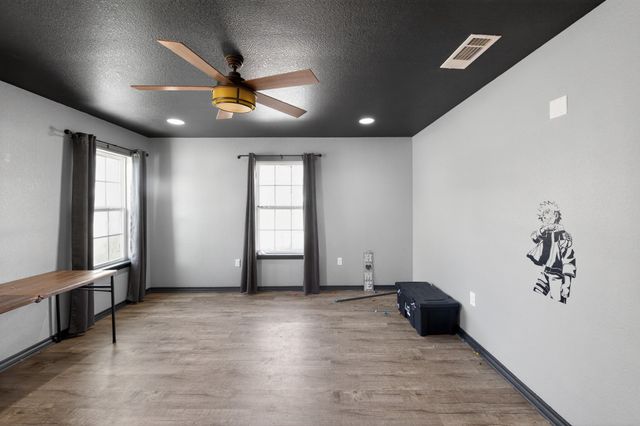 400 N Avenue A, Springtown, TX 76082