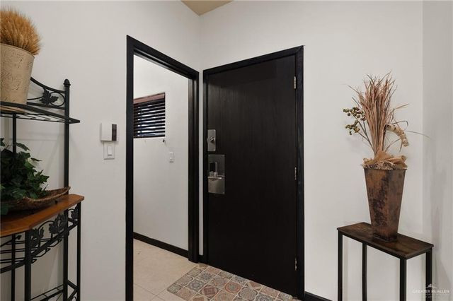 813 Travis Street 323, Mission, TX 78572