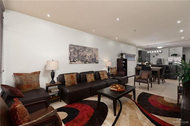 813 Travis Street 323, Mission, TX 78572