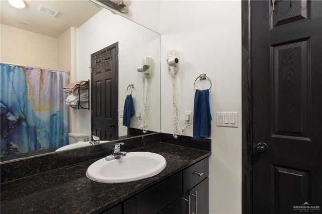 813 Travis Street 323, Mission, TX 78572