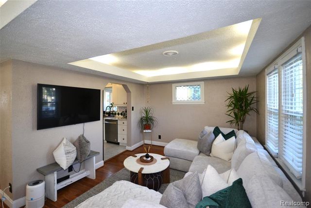 1268 Davis Avenue, Birmingham, MI 48009