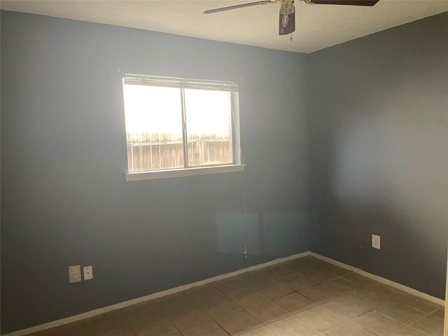 10751 Corona Lane, Houston, TX 77072