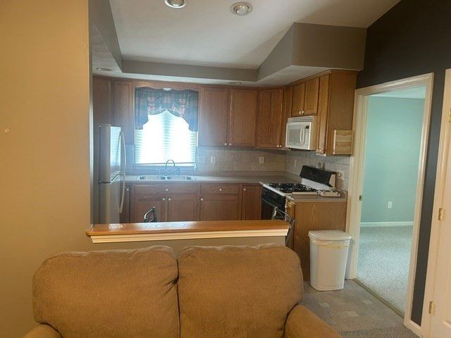 35 Forest Park Road Right-Rear, Dracut, MA 01826