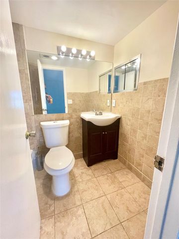 4024 Cambridge B 4024, Deerfield Beach, FL 33442