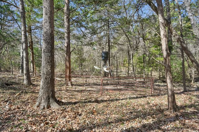 760 Rs County Road 3160, Emory, TX 75440