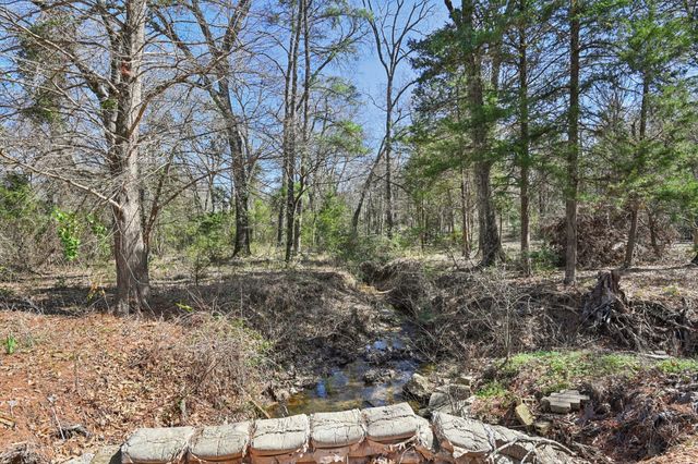 760 Rs County Road 3160, Emory, TX 75440