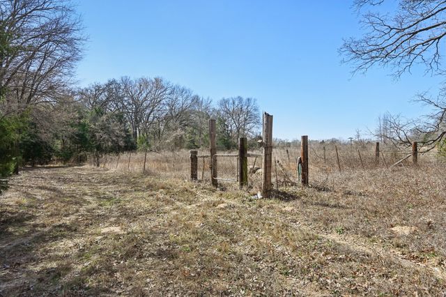 760 Rs County Road 3160, Emory, TX 75440