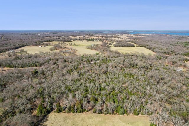 760 Rs County Road 3160, Emory, TX 75440