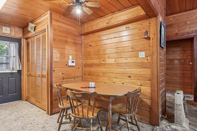 760 Rs County Road 3160, Emory, TX 75440