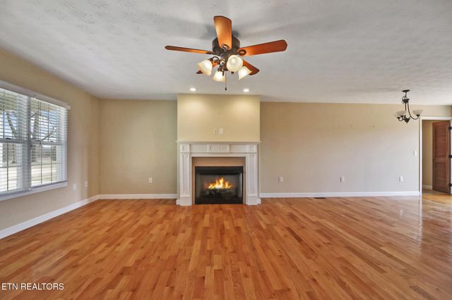 3136 Rugby Pike, Jamestown, TN 38556