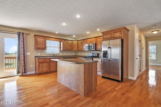 3136 Rugby Pike, Jamestown, TN 38556