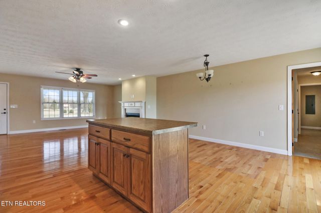 3136 Rugby Pike, Jamestown, TN 38556