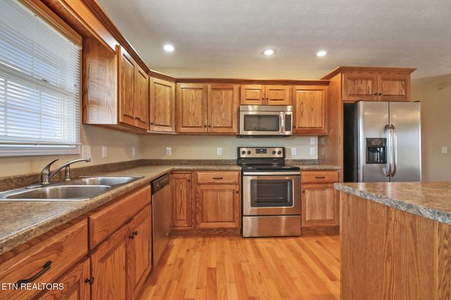 3136 Rugby Pike, Jamestown, TN 38556