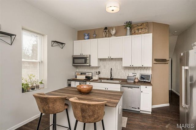 3943 Ohio Avenue, St Louis, MO 63118