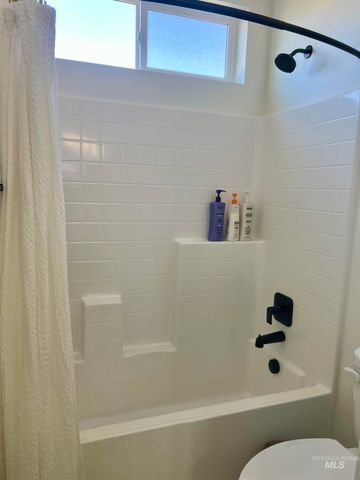 11224 White River St., Caldwell, ID 83605