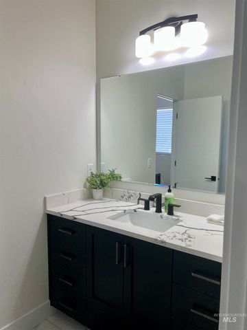 11224 White River St., Caldwell, ID 83605